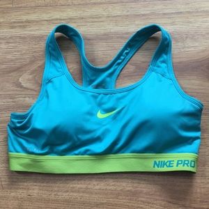 Nike Pro Sports Bra
